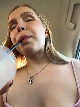 Liza_risky webcam
