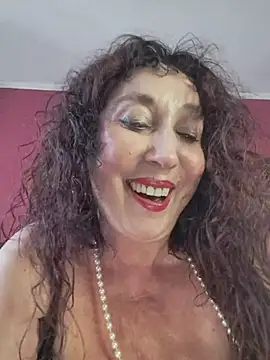 GypsyEsmeralda webcam