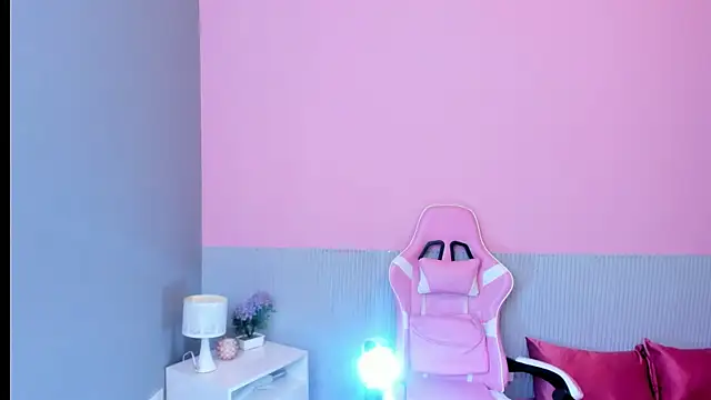 Laraebony_ webcam