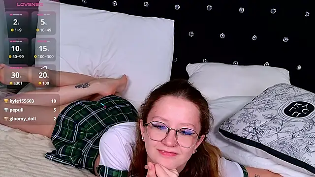 AmelieViolet webcam