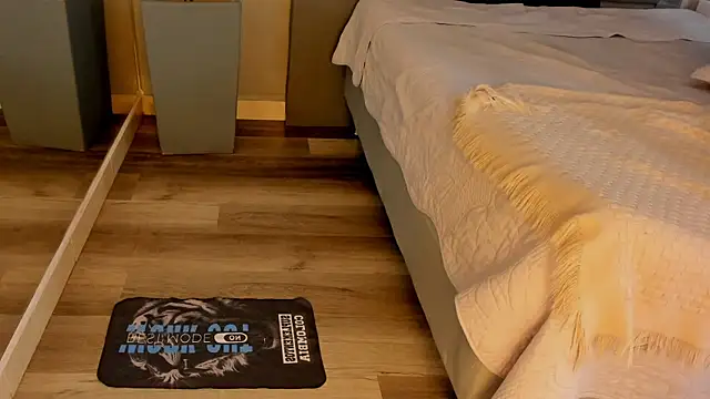 Charlie___Musk webcam