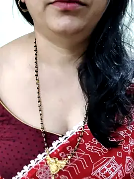 Yazhini-Cam webcam