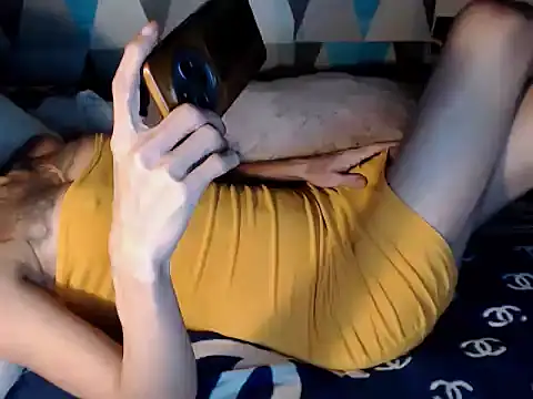 Trish_CurveCock Live Web Cam Show