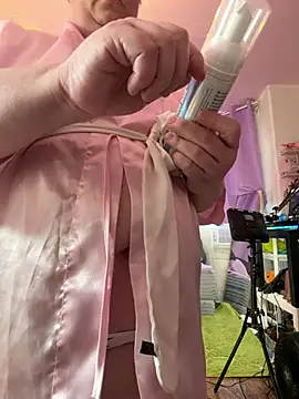 KawaiiKiki_247 webcam