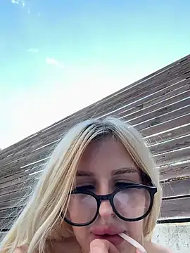 Steffi_Snowbunny webcam