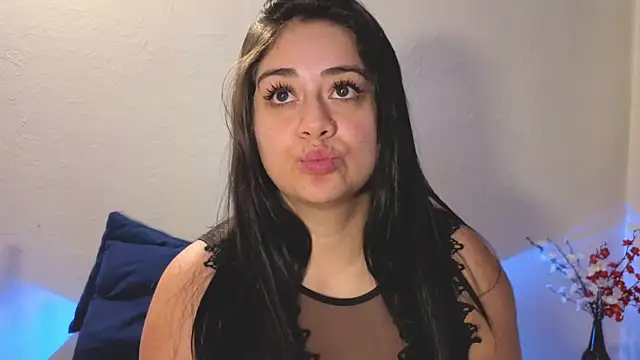 nahomi_sweett webcam