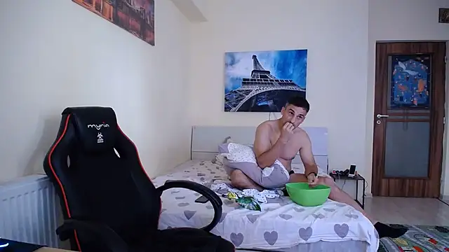 amydamarw (Ask my age) - cum