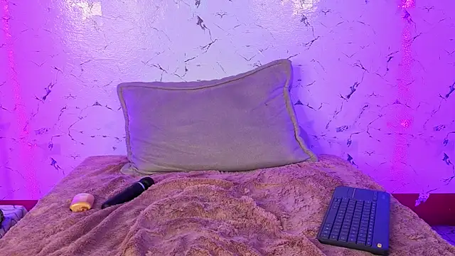 andrea_miller1 webcam