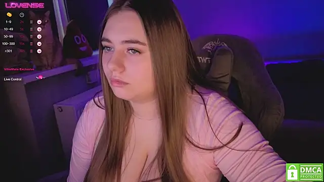AmeliaMiles webcam