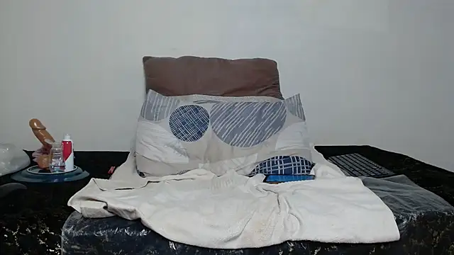 CaramelBaddie16 webcam