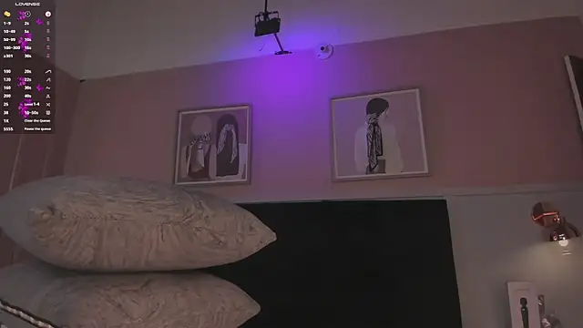 elodie_walker webcam