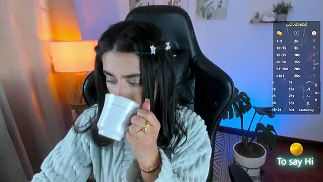 Anya_Volkov webcam