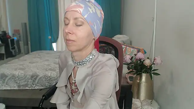 LuxuryNika