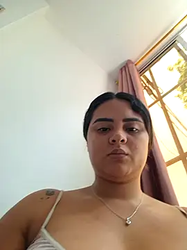 sexy-latin10 webcam