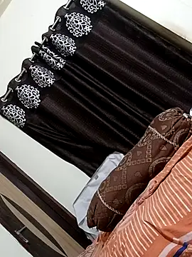 Chocolate_stud10 webcam