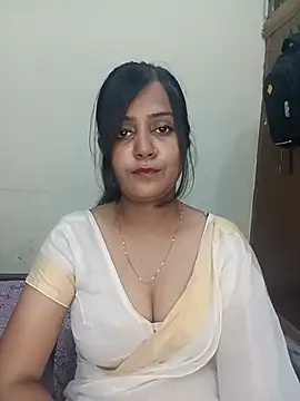 Miss-Riyasingh webcam