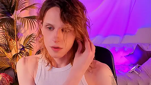 Kevylitue - Trans webcam sex chat
