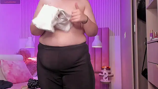 ScarlettDreamss7 webcam