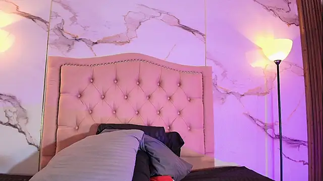 Suxan_White_ webcam
