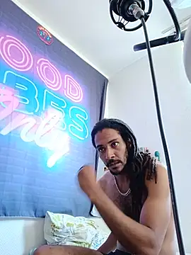 Mikaaa97 webcam