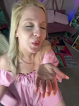 Hot_blondie webcam