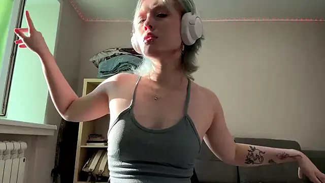 CuteLilit webcam