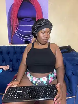 BigBootyBrie01 webcam