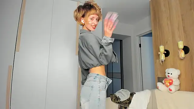 FlowerOfSin2001 webcam