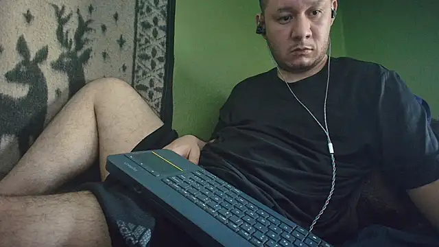 sweet_cock28 webcam