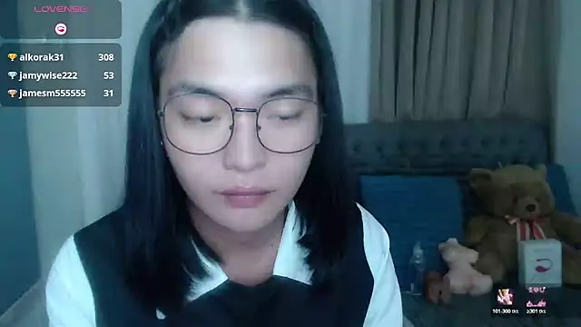 zhaviahale21 webcam