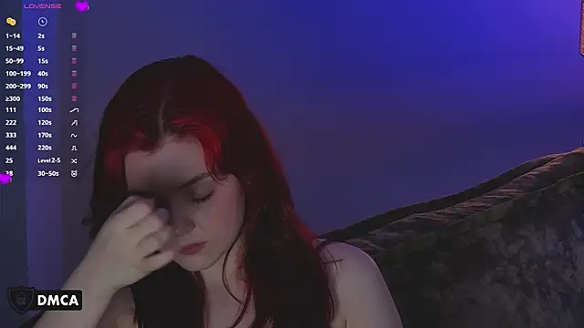 Nora__Ray webcam