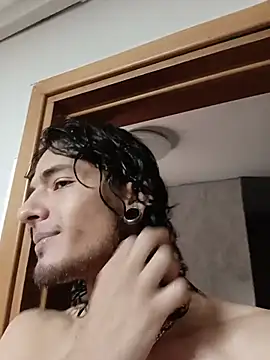 Skinny_Mac webcam