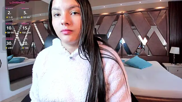 zoe_linss webcam