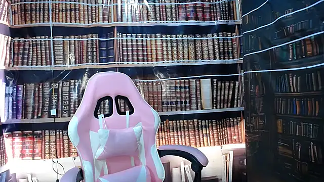 LittleMissEve_ webcam