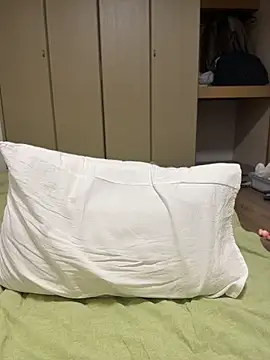 yiyi-baby66 webcam