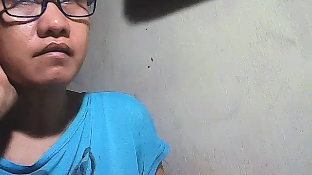 sweetsosie18 SC kissing cam preview