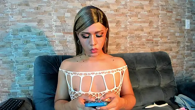 Dreams_Chloe webcam