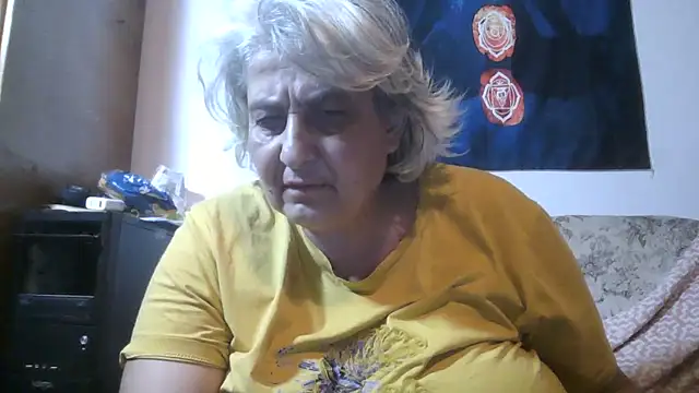 ExquisiteMature webcam