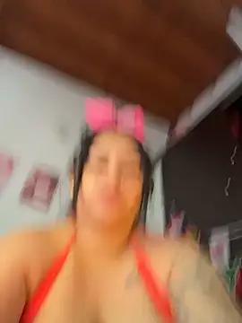 halana_squirts