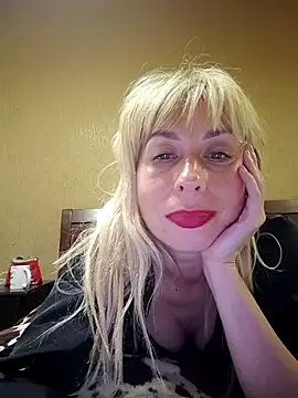 SelinaLovqx webcam