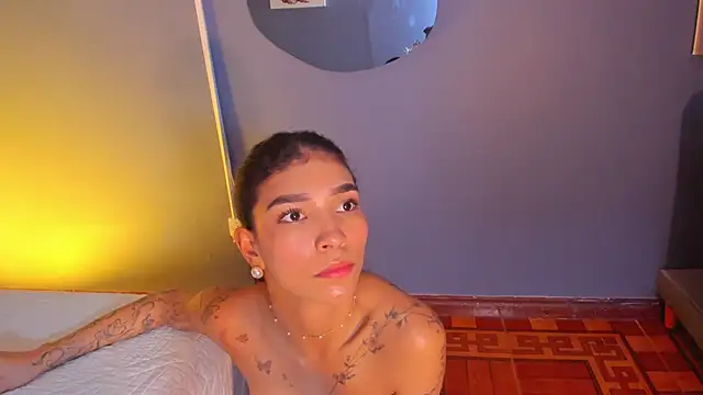 LauraAristizabal webcam