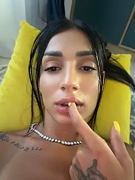 VickyM99 webcam