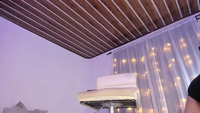 anastasia_bee webcam