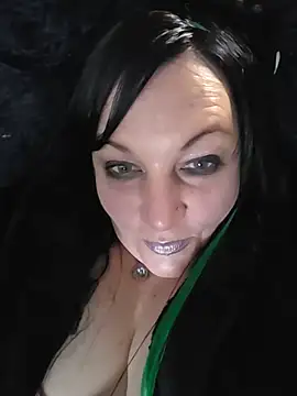 Queenemerald webcam