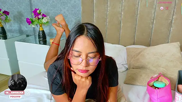 angelicaa_garcia webcam