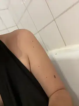 louise3434 webcam