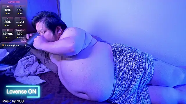 ChubbyBEAR039 webcam