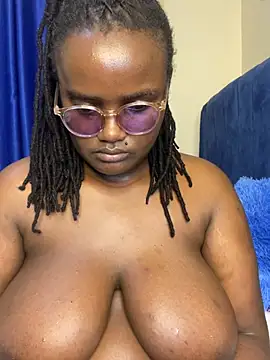 Bustyy_Bitch webcam