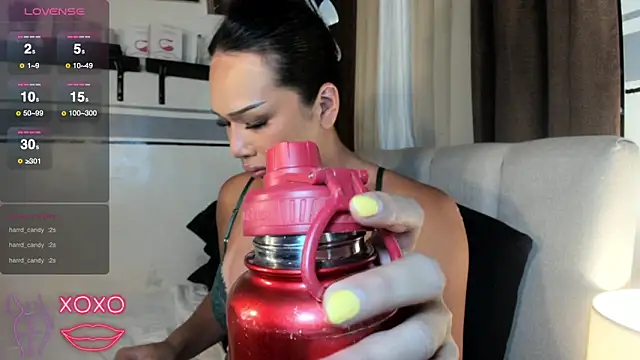 VictoriaWintour webcam