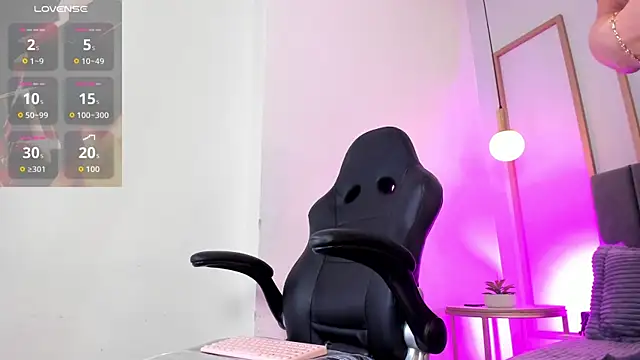 Holly_madison_ webcam
